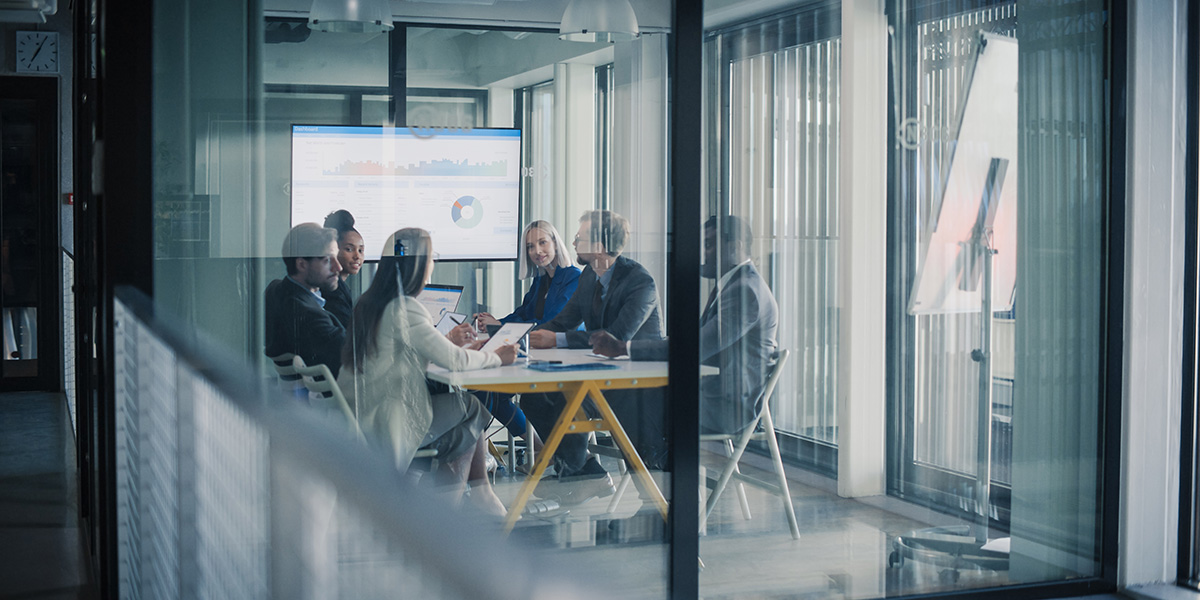 SaaS Renewal Pipeline: Key Stages, Metrics, and Best Practices