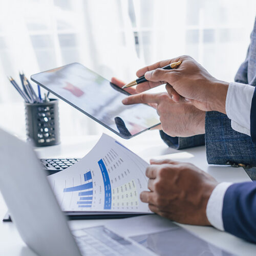 accountant entering journal entries for unearned revenue